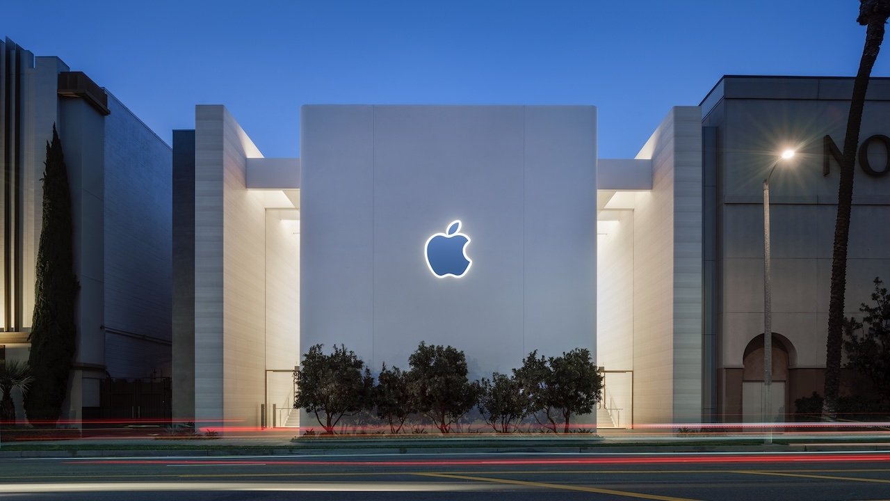 Apple The Grove location in LA