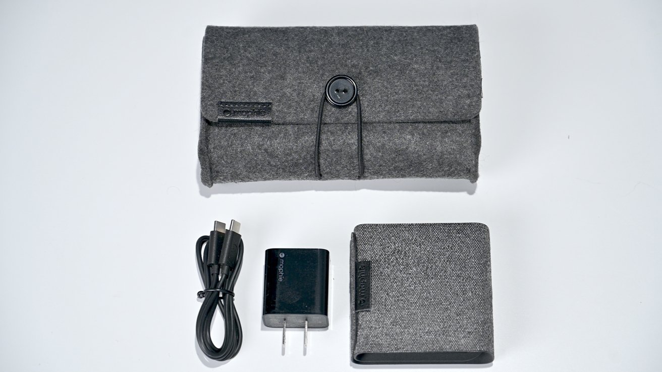 Mophie 3-in-1 MagSafe Travel Charger components