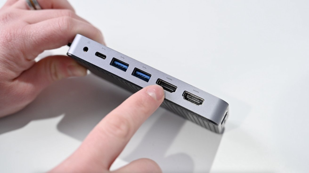 The HyperDrive USB-C 10-in-1 hub ports