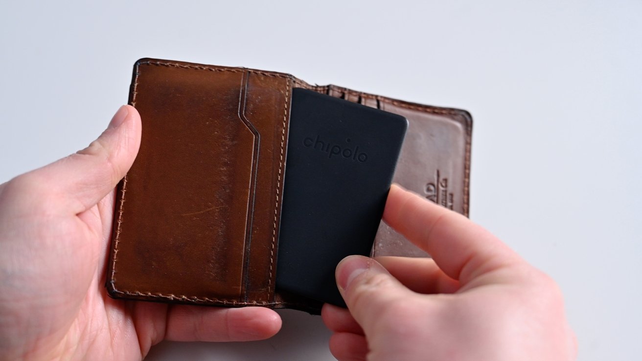Chipolo Card Spot in wallet