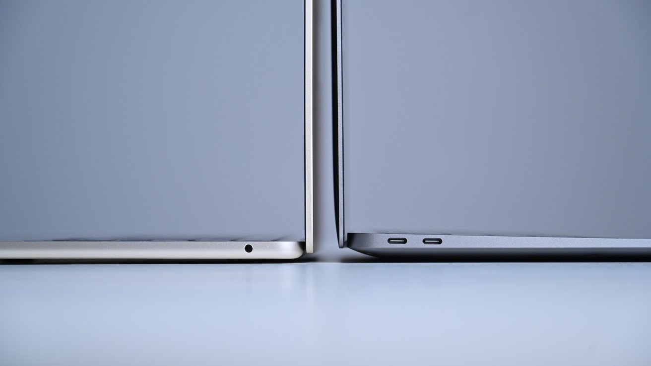 The M2 MacBook Air (left) and M1 MacBook Air (right)