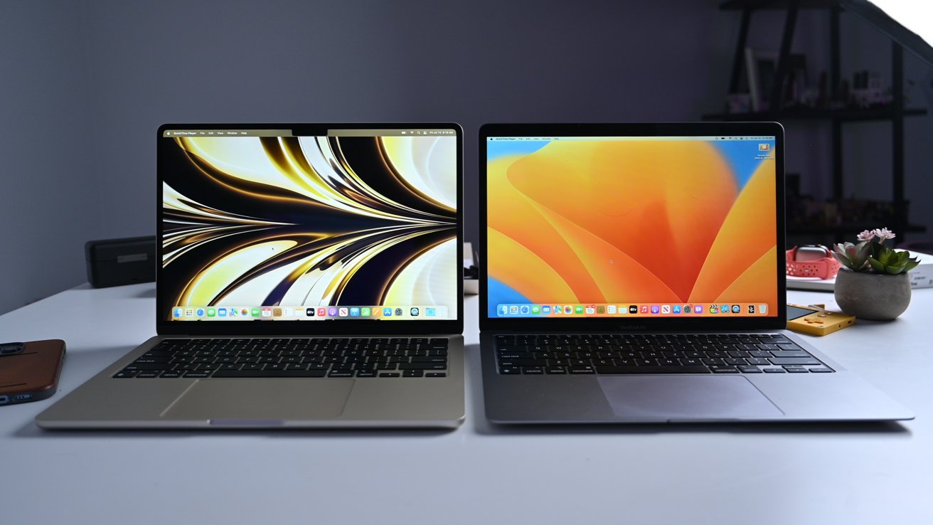M2 MacBook Air (left) and M1 MacBook Air (right)
