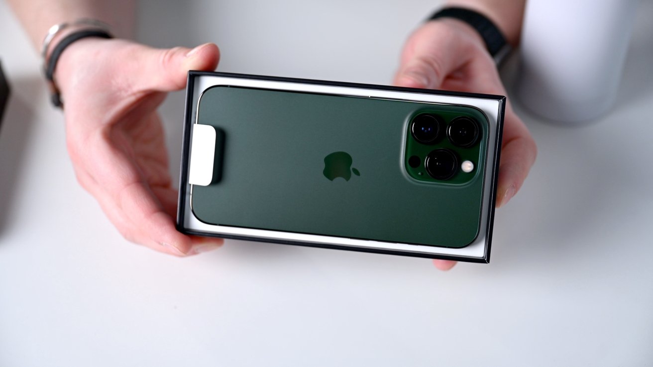 This is the iPhone 13 Pro in Alpine Green: Here's a closer look