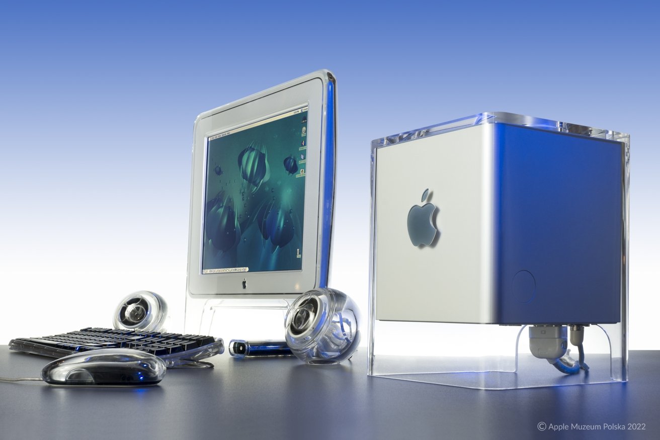 Large collection of Apple hardware on exhibit in new museum