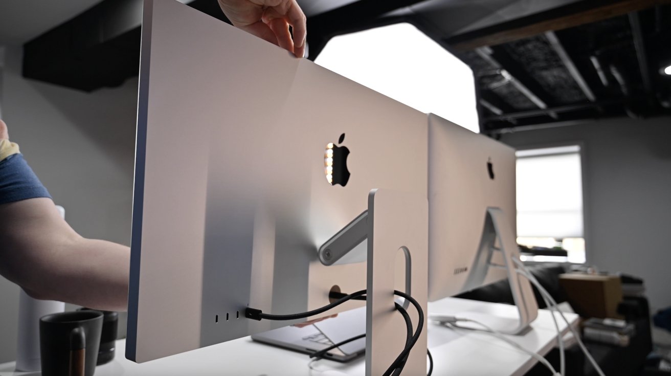 Compared: Apple Studio Display vs. 2011 Thunderbolt Display | AppleInsider