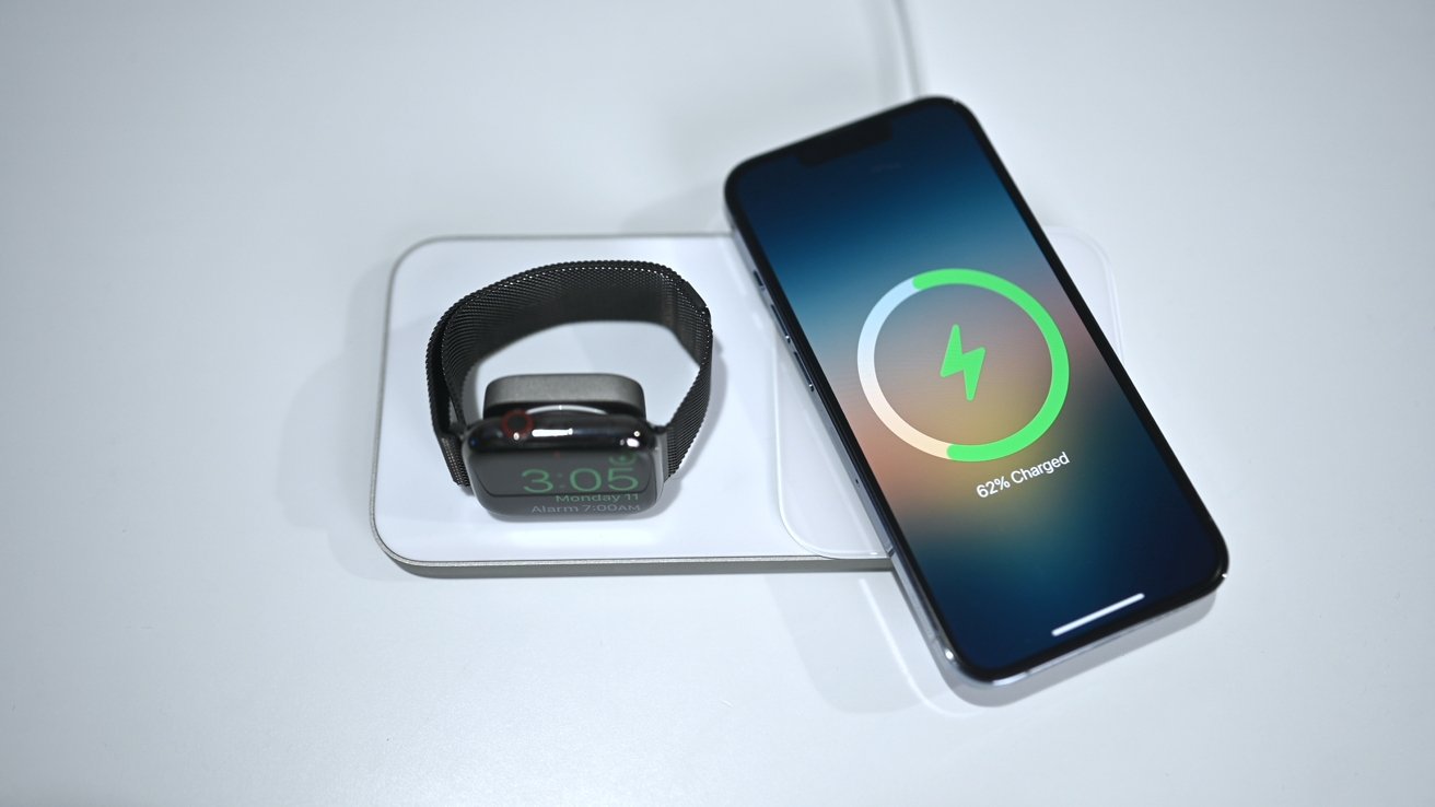 Nabíjíme náš iPhone a Apple Watch