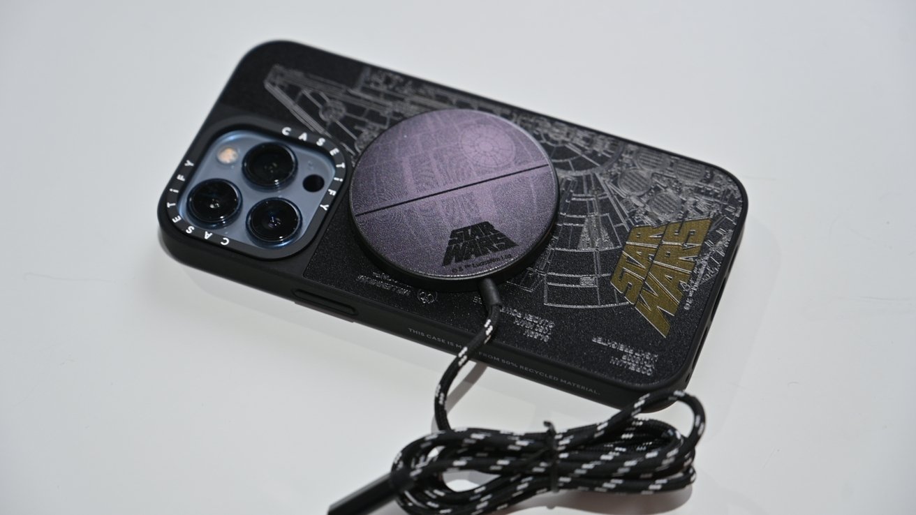 Casetify magnetic charger with the death star