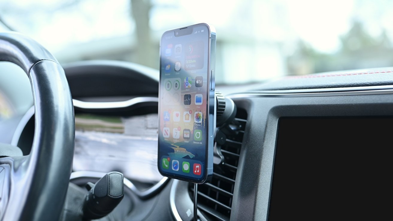 Our iPhone 13 Pro on the Satechi Magnetic Wireless Car Charger