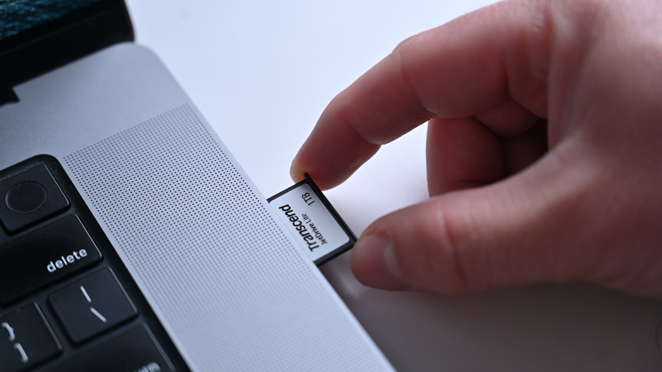 Transcend JetDrive Lite review: An easy way to add local storage to the MacBook  Pro