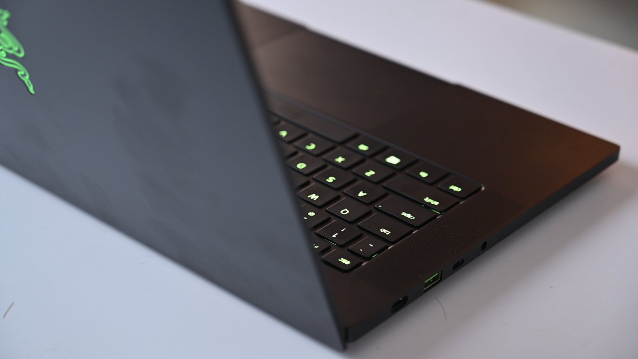 Razer's Blade 14 is as stylish as possible for a gaming notebook