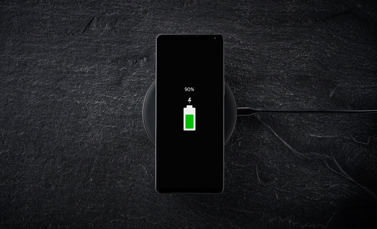 Both smartphones offer wireless charging, but the Battery Share feature turns the Xperia 1 IV into a wireless charging point.