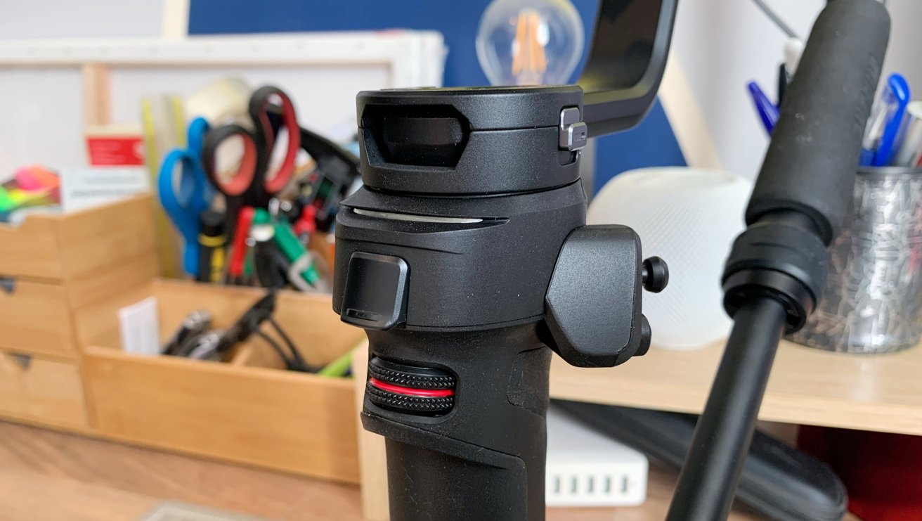 A trigger button and another scroll wheel to the front of the Zhiyun Weebill 3. 