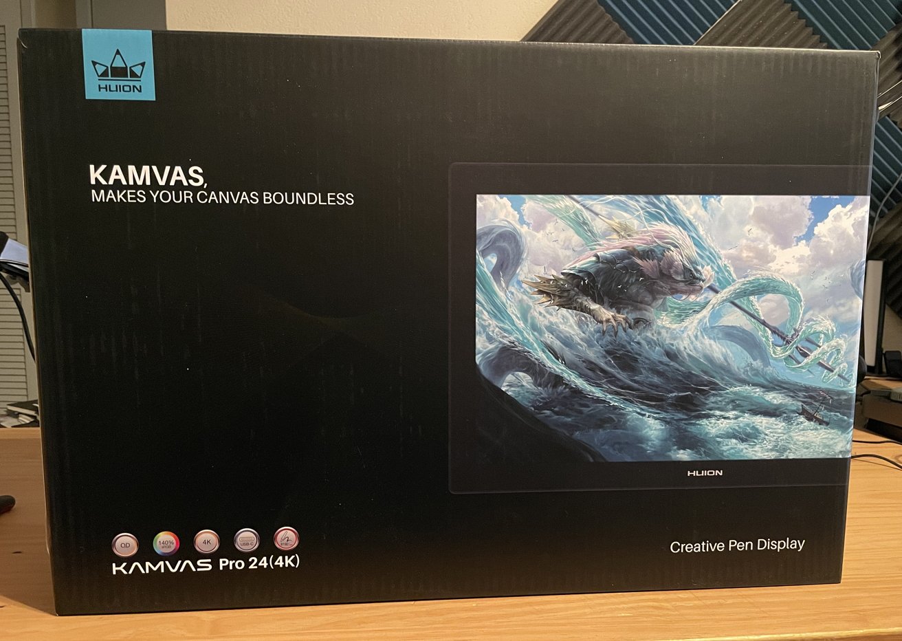 Huion packs the Kamvas Pro 24 neatly in its box. 