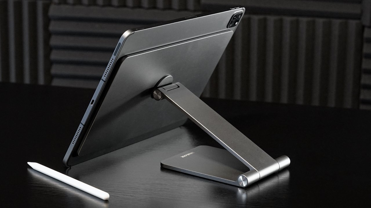photo of Lululook Foldable Magnetic Stand review: maximum adjustability but stiff joints image