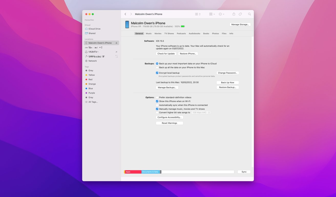 Anda perlu menarik dan melepaskan file nada dering ke layar iPhone ini di Finder untuk mengirimnya dari Mac ke iPhone. 
