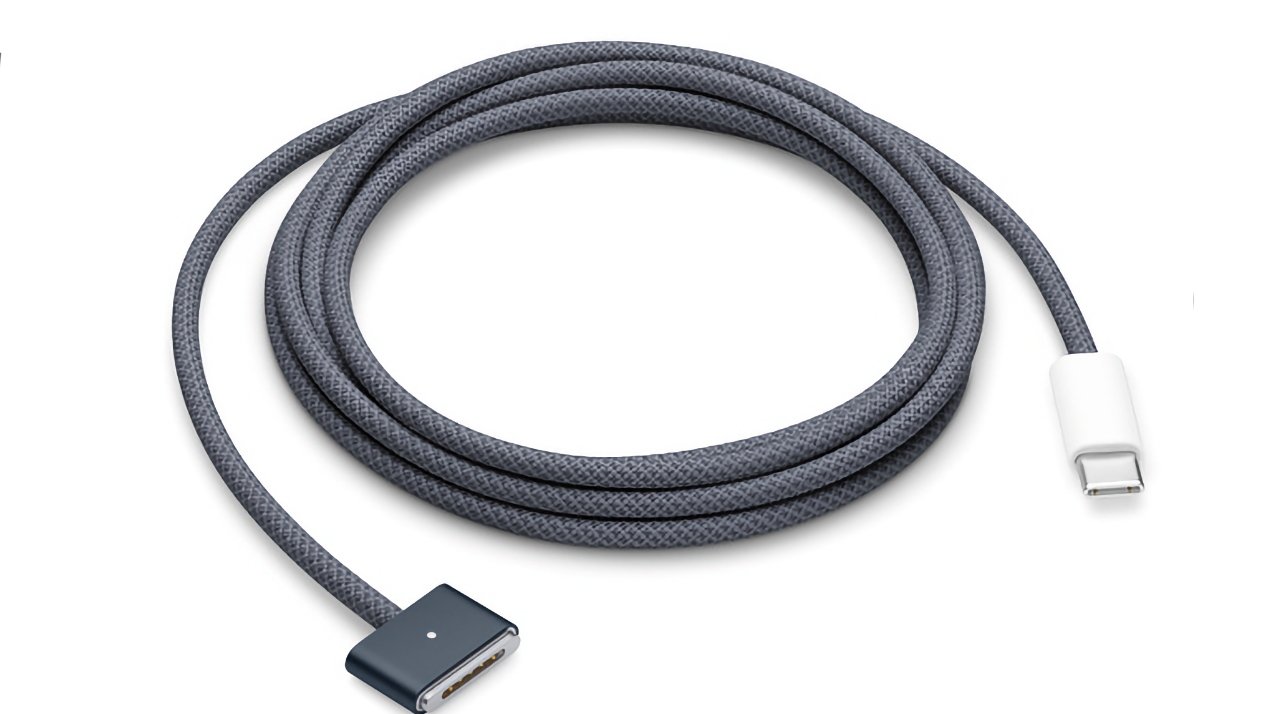 Apple releases MagSafe cable in new colours to match M2 MacBook Air