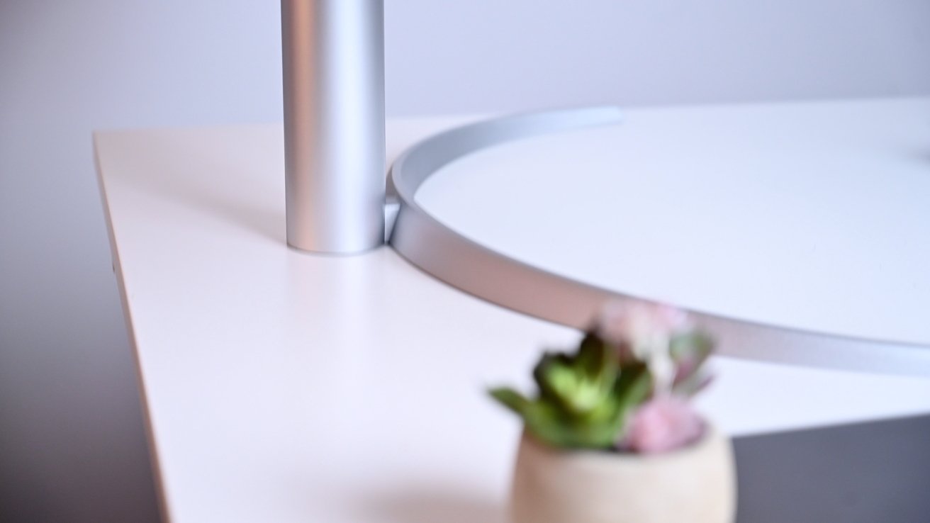 LG's curved monitor stand