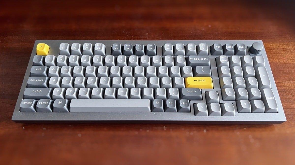 Keychron Q5 Review: A full-sized mechanical keyboard in a compact