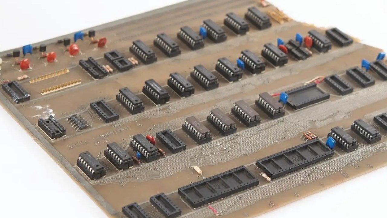 Apple-1 prototype, hand-soldered by Steve Wozniak. (Source: RR Auctions)