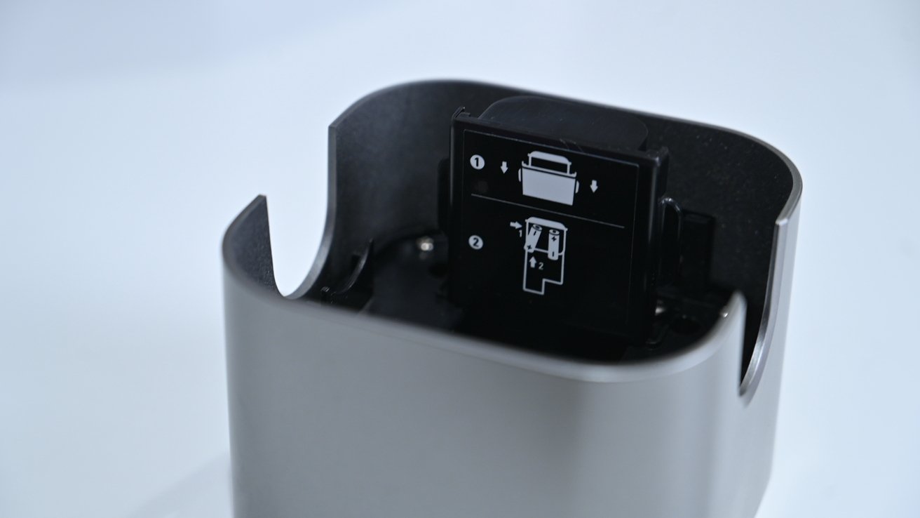 Closed battery compartment