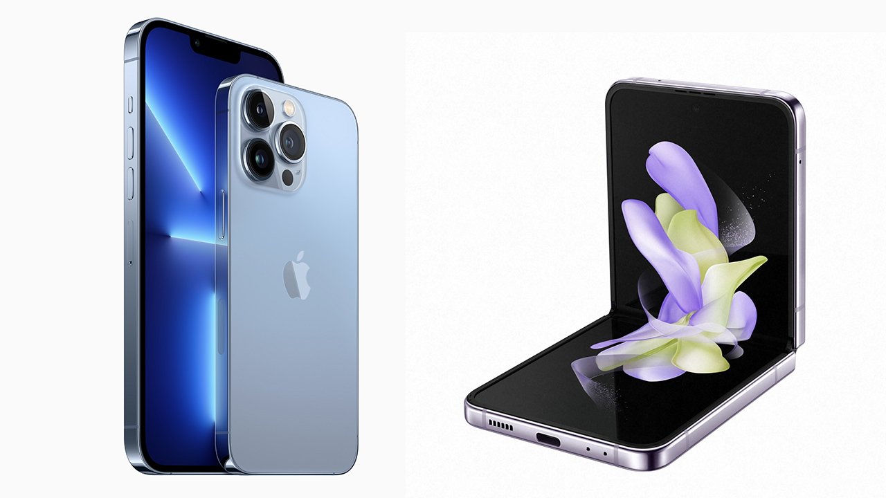 iPhone versus Galaxy Z Flip
