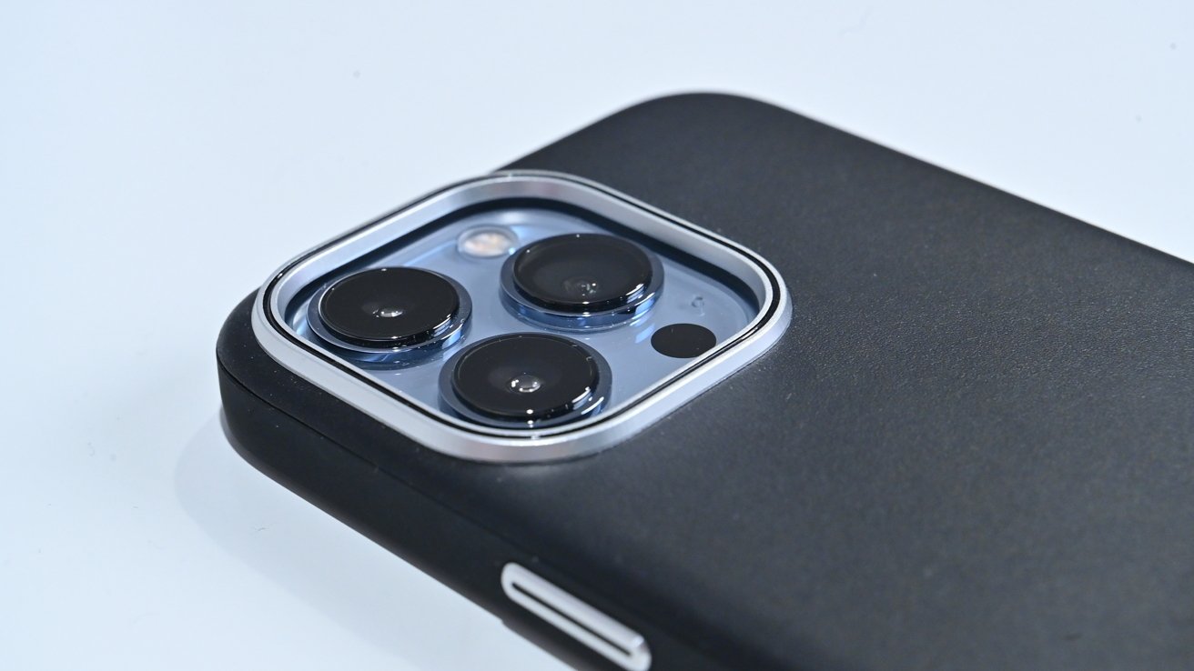 Spigen Enzo leather case review: Luxury iPhone 13 protection at a