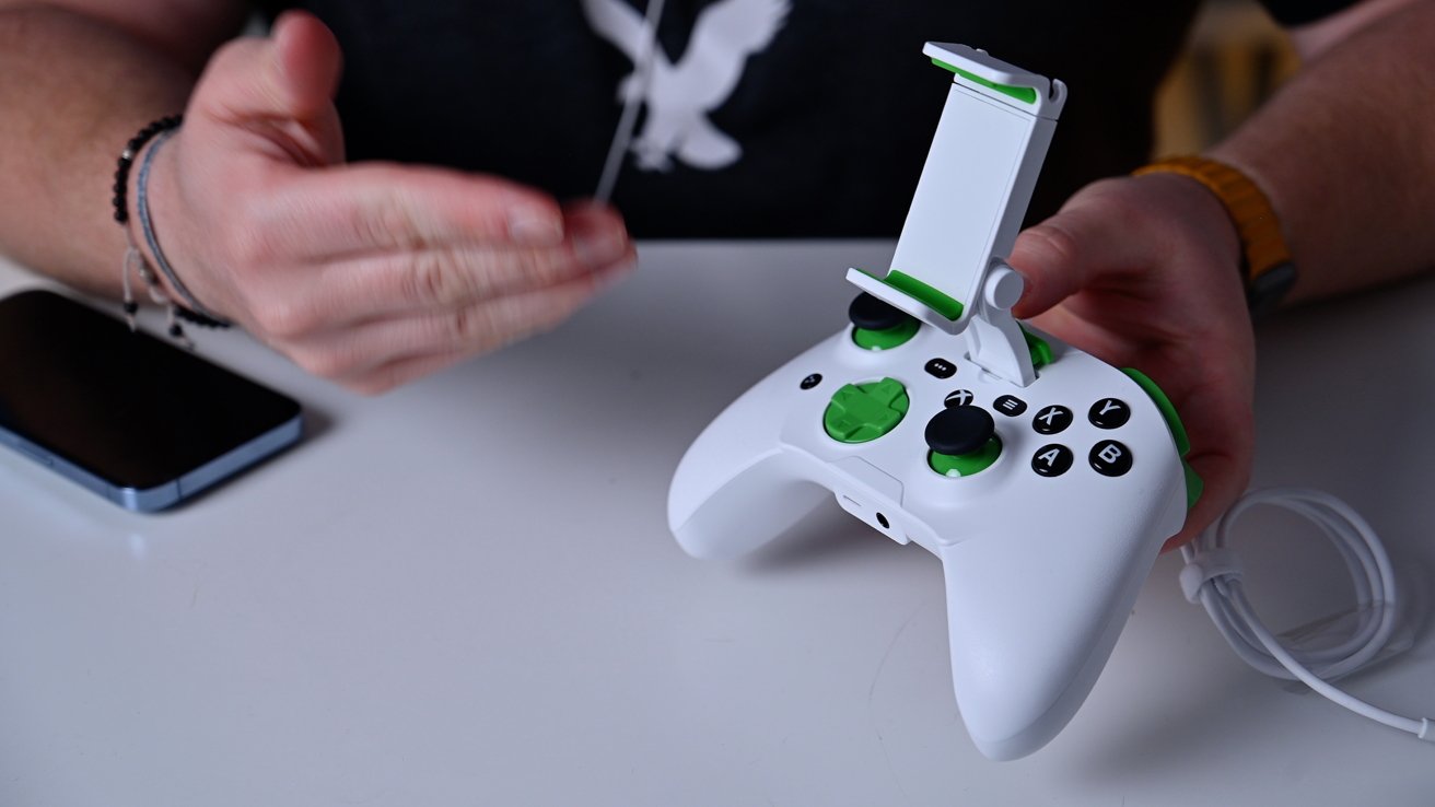 RiotPWR Cloud Gaming Controller for iOS