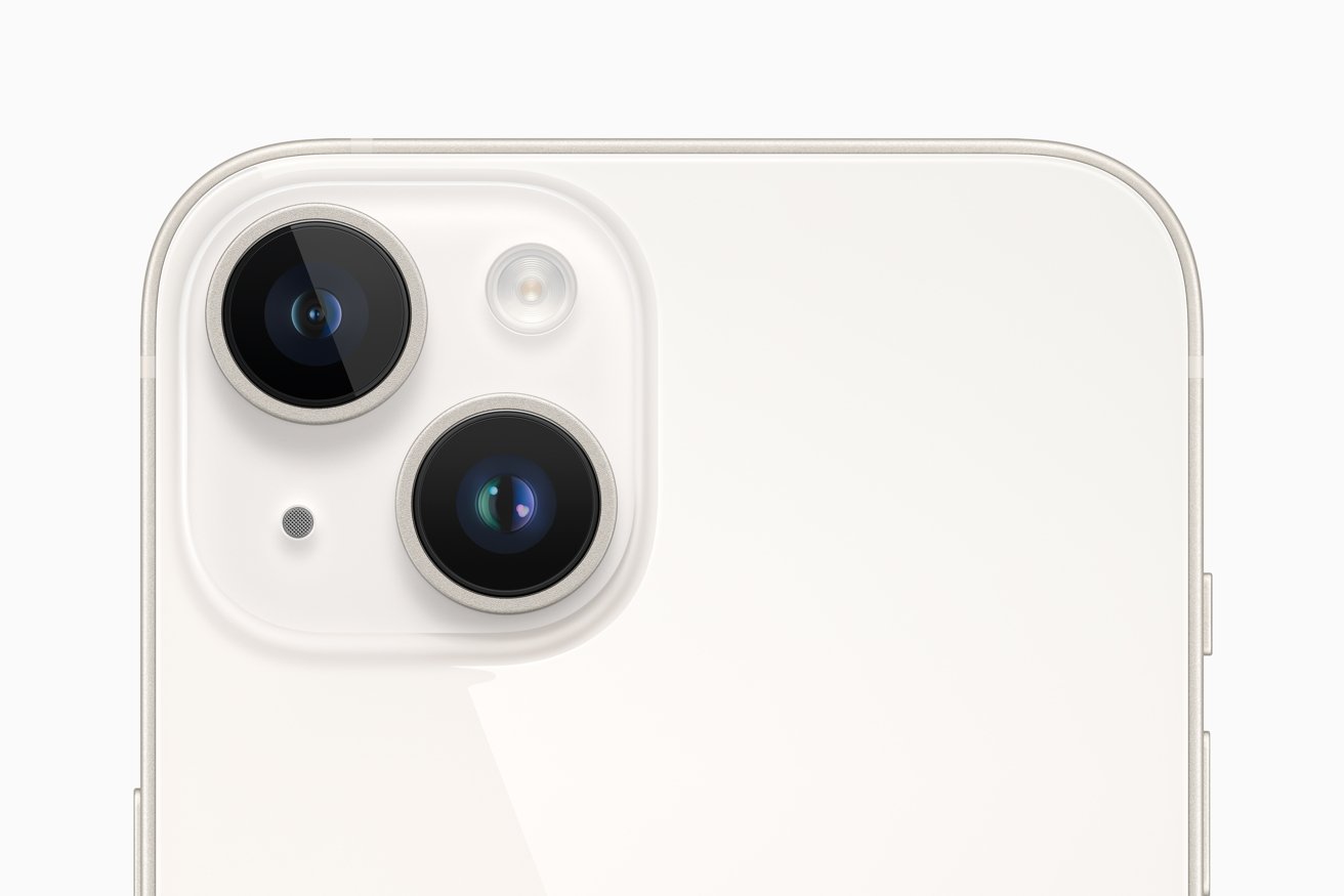 The camera sensors on the iPhone 14 are bigger and take in more light. 