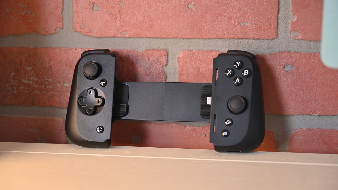 Razer Kishi V2 for iPhone Review: A Solid Game Controller Debut on iOS -  CNET