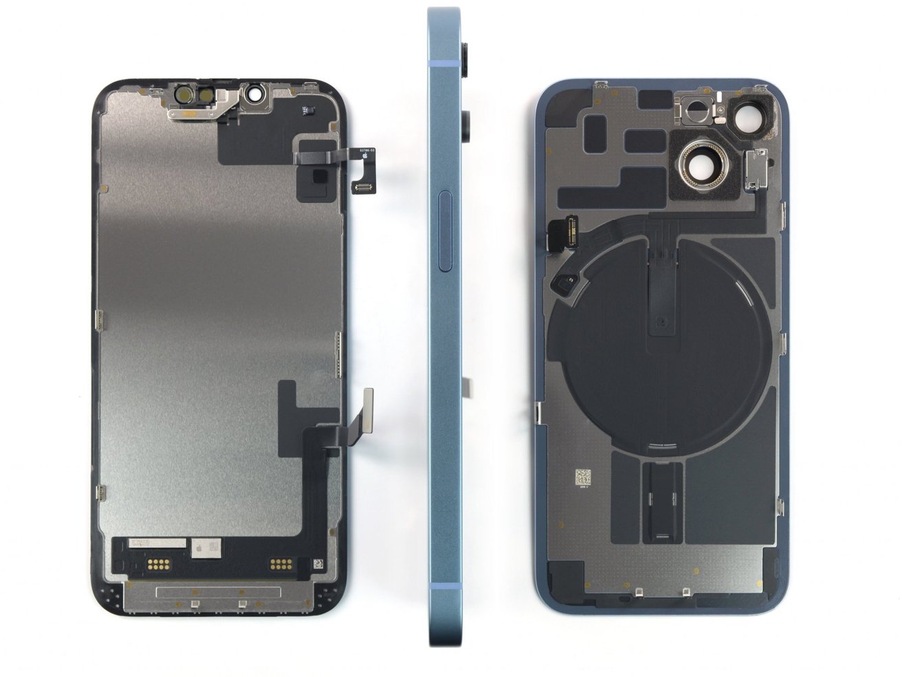 The butterfly view of the iPhone 14, disassembled [via iFixit]
