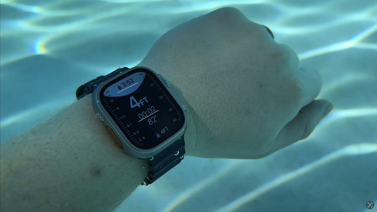 Apple Watch Ultra underwater