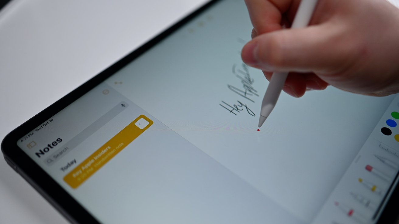 Hover preview effect of Apple Pencil