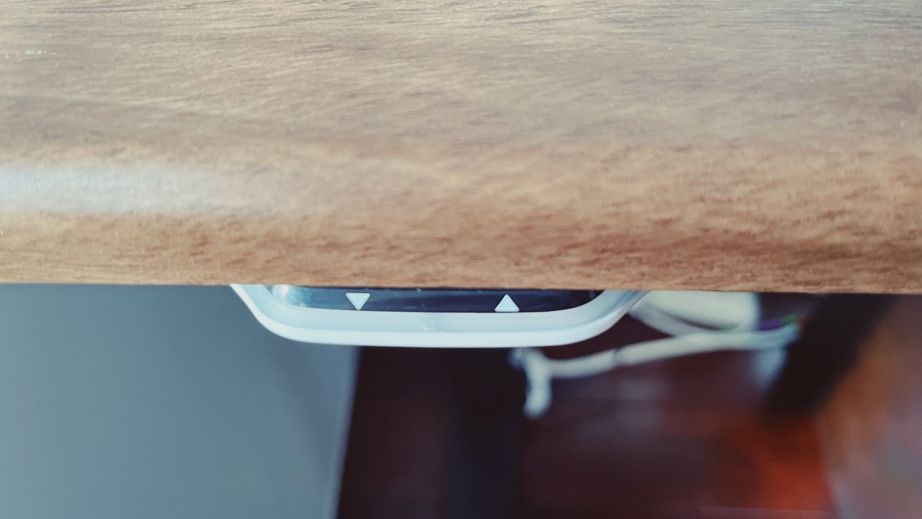 The two-button design allows you to raise and lower your desk to the perfect height