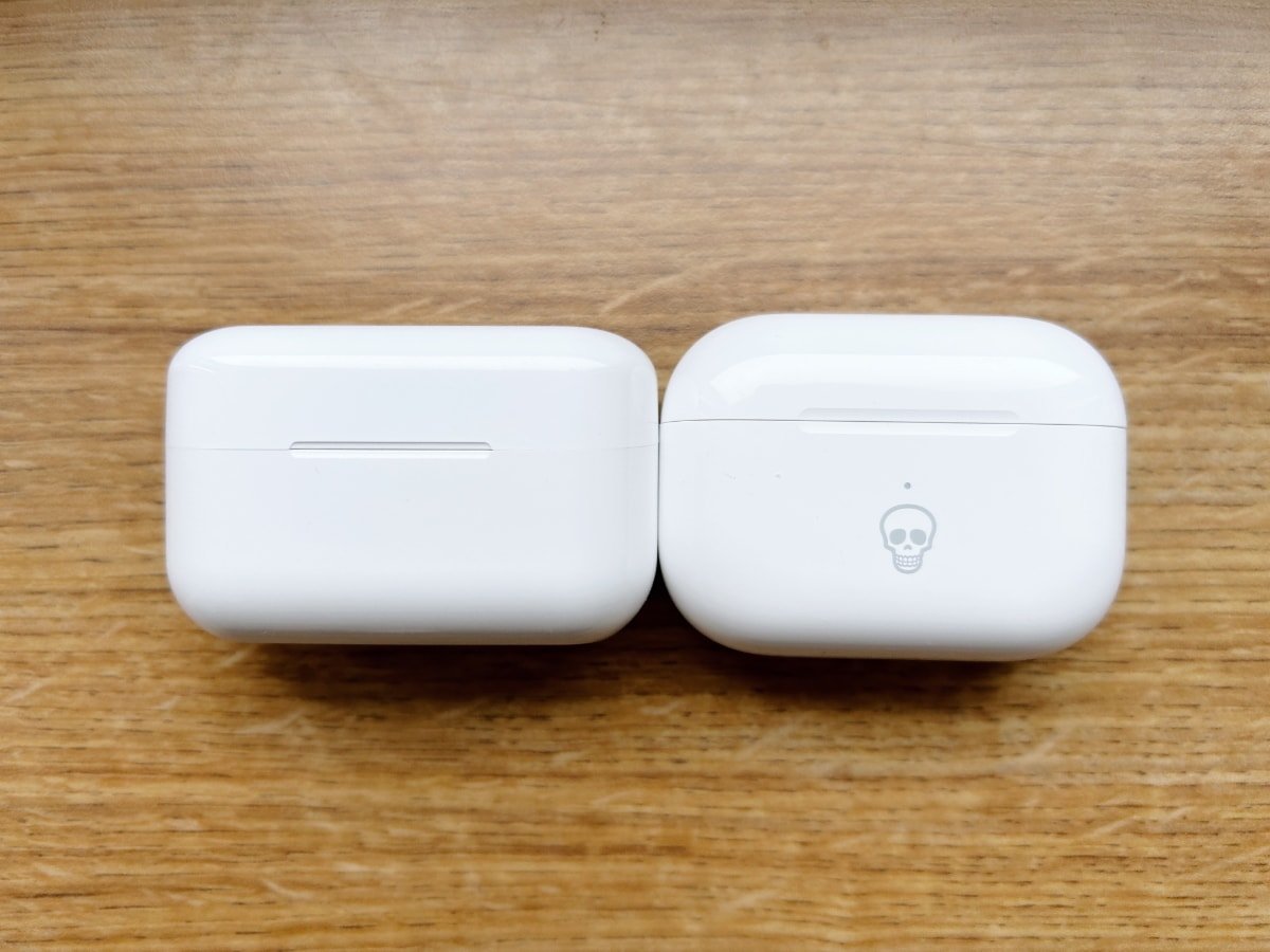 Comparing the iLive case with the AirPods Pro 2