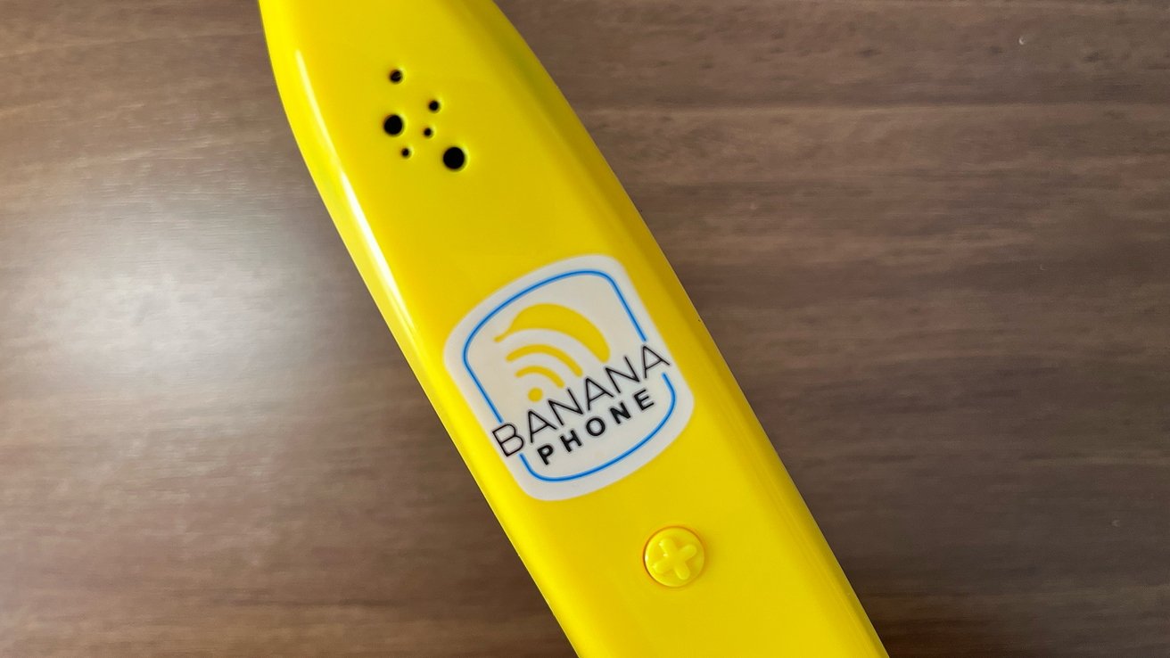 The earpiece holes of the Banana Phone are semi-disguised.