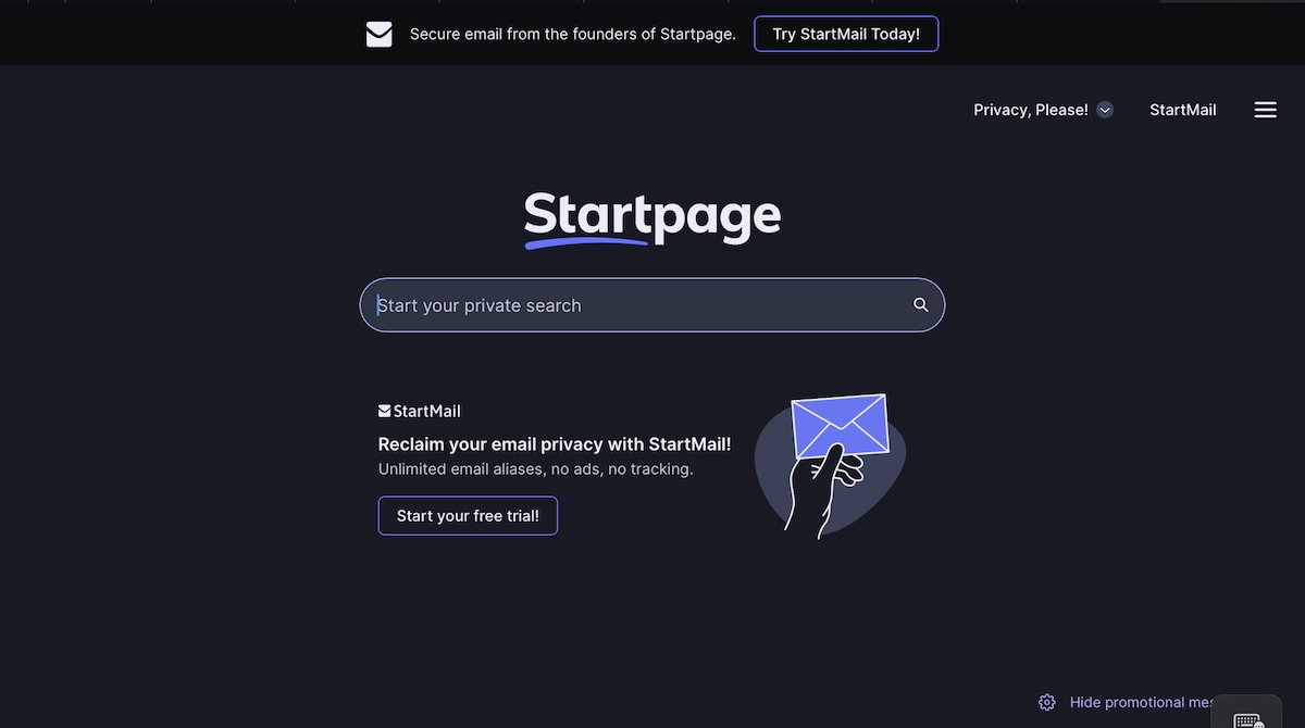 Startpage's spartan welcome screen, in dark mode.