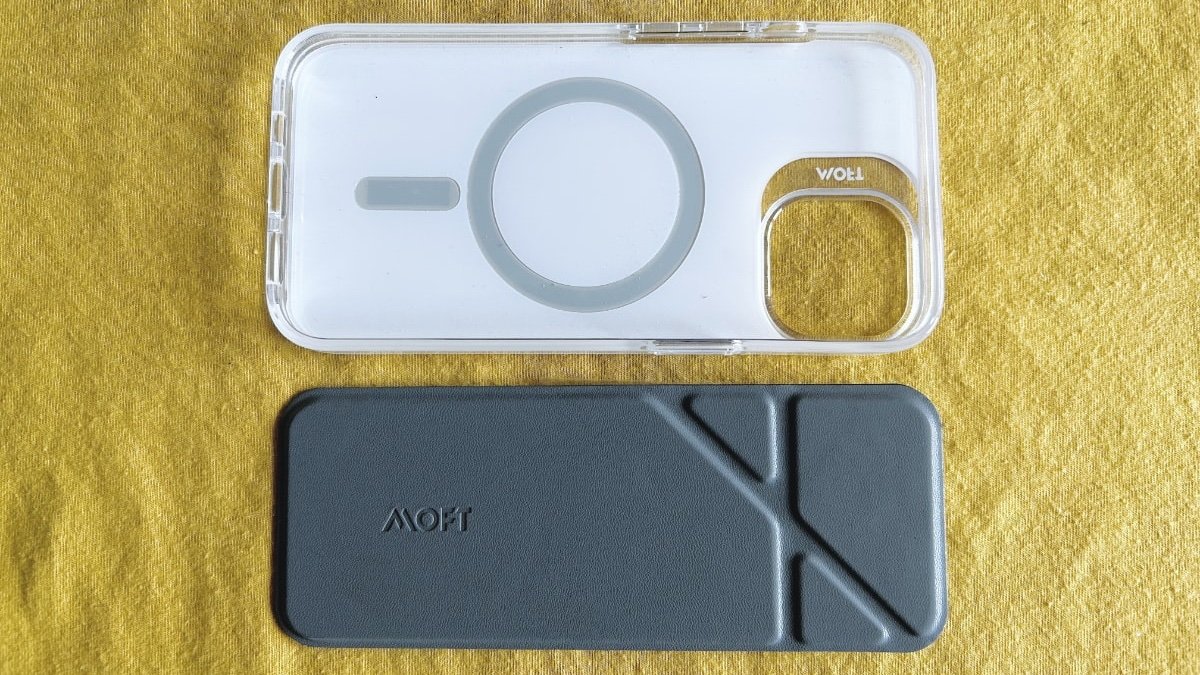 Moft's iPhone case and mount