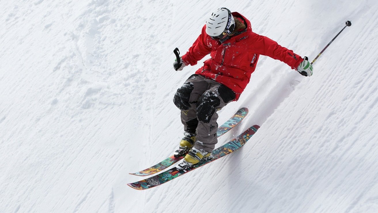 Skiers triggering false Crash Detection alerts on iPhone 14 Apple