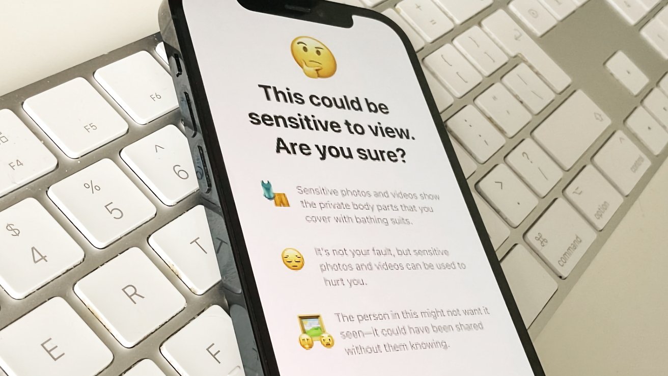 iMessage can warn minors about nudity in photos