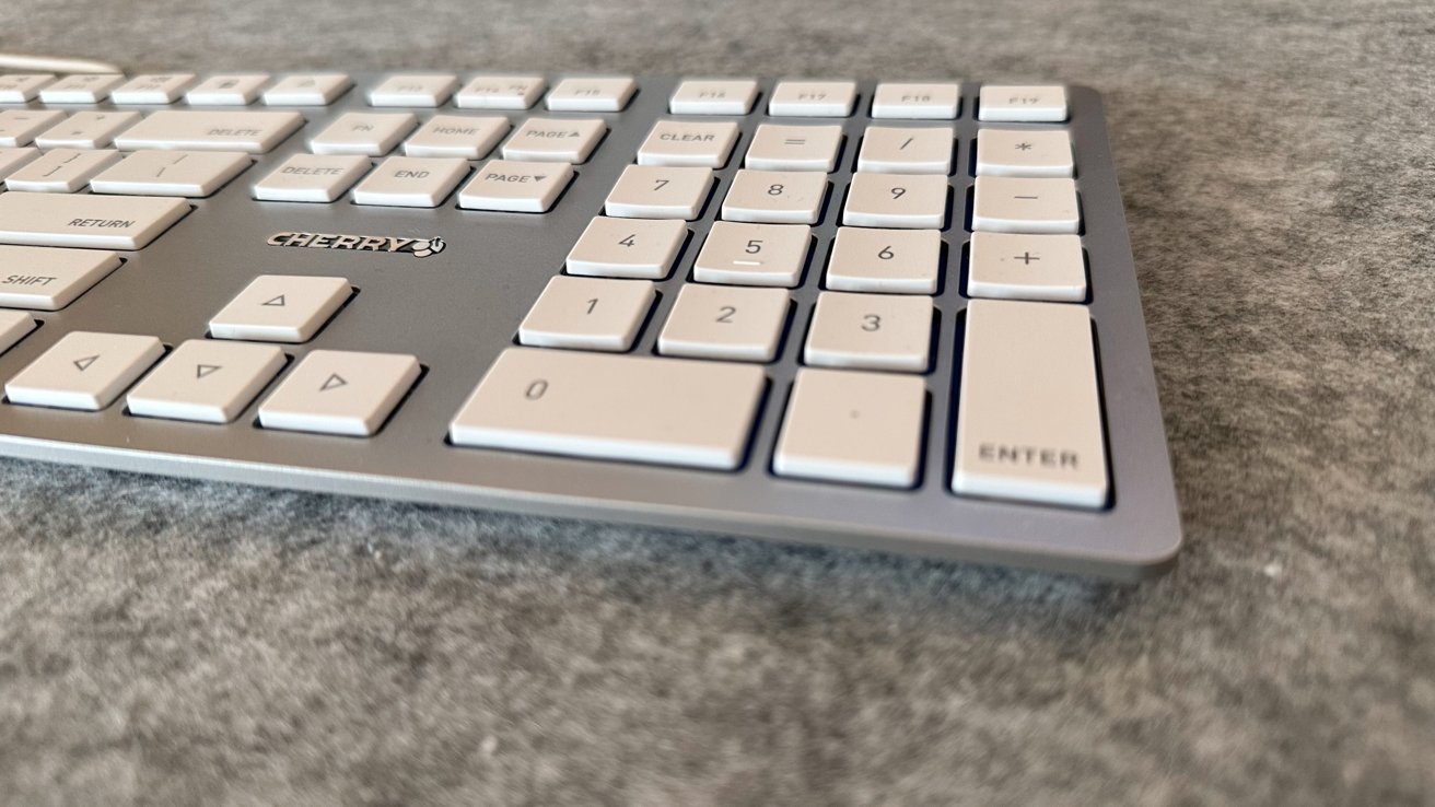 There is a numeric keypad on the keyboard.