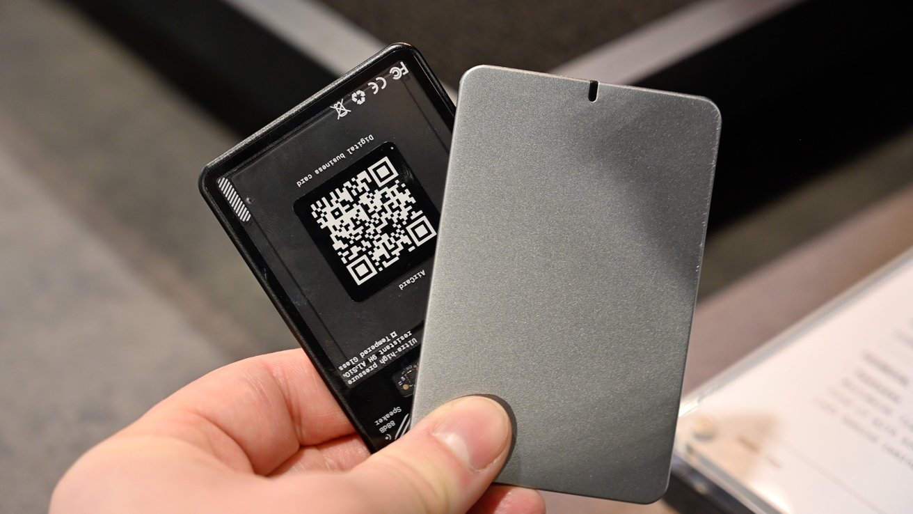 Rolling Square AirCard & AirCard E with Find My -- Hands on - General  Discussion Discussions on AppleInsider Forums