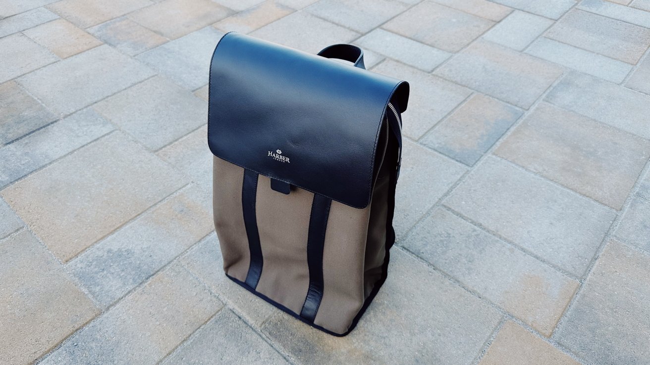 Harber London Commuter Backpack review: Fashion meets tech