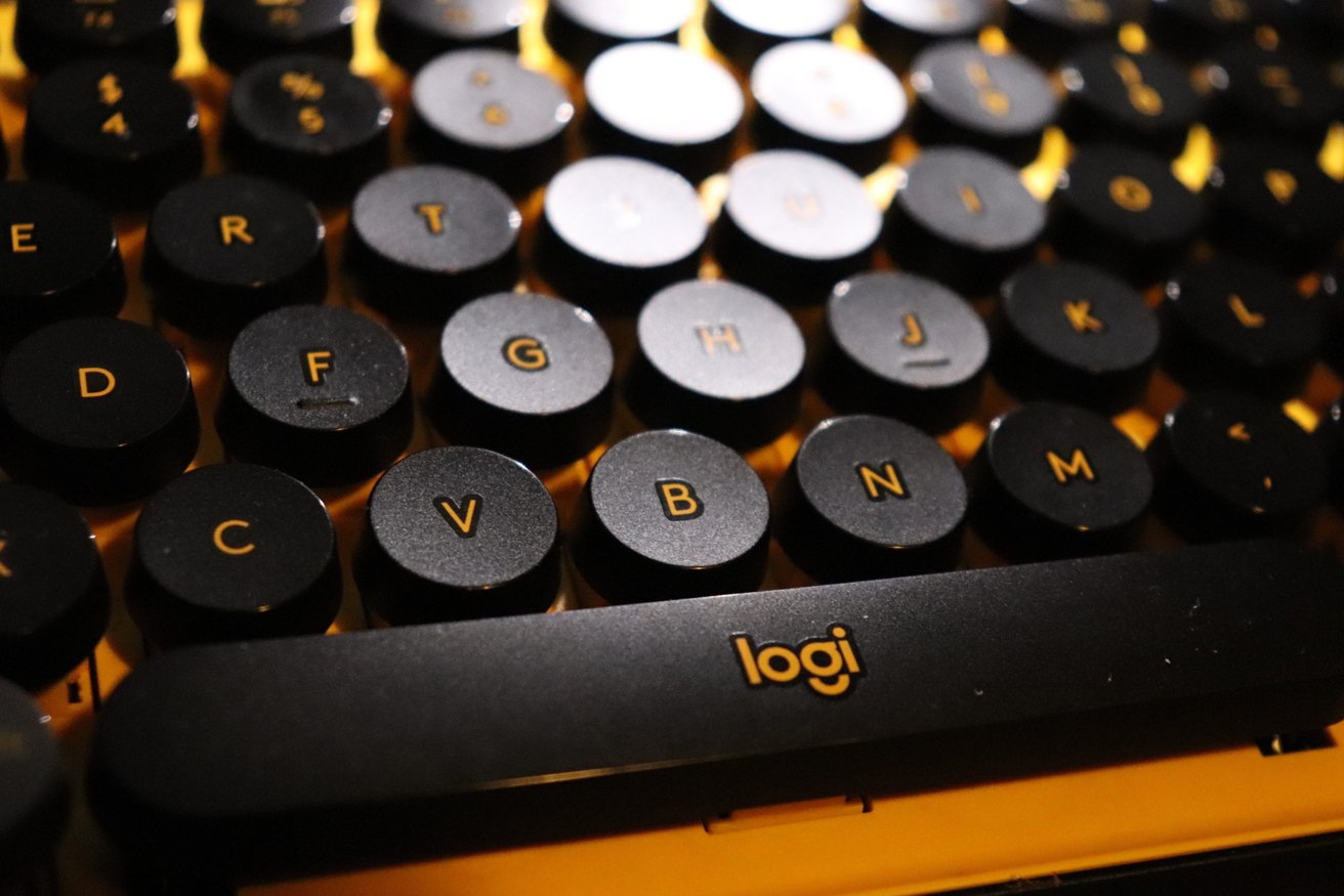 Circular keys on the Logitech Pop Keys wireless keyboard