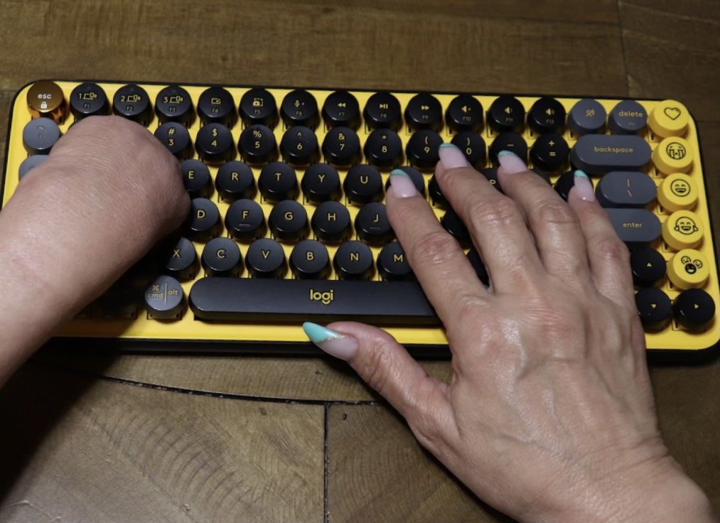 Typing on the Logitech Pop Keys Keyboard