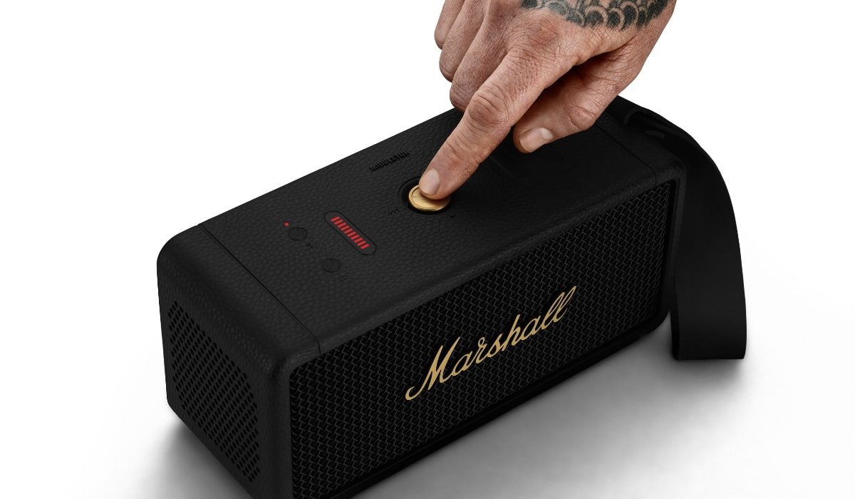 Marshall Middleton Portable Speaker in 2023  Portable speaker, Water  resistant speaker, Speaker