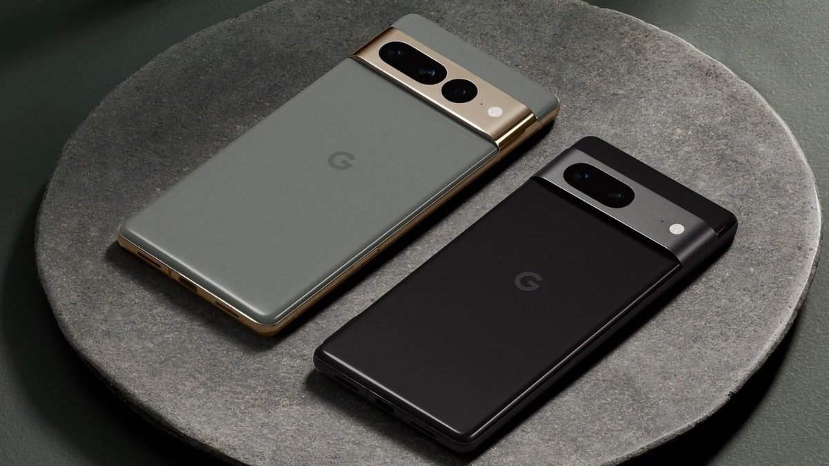 Pixel 7 smartphones