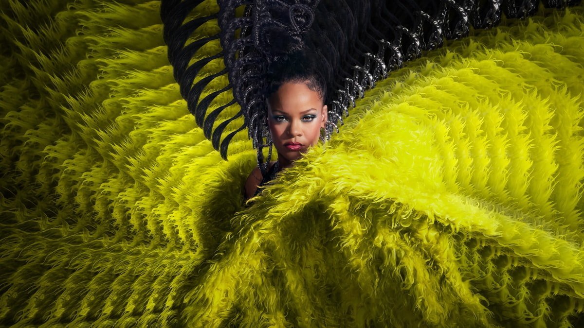 Apple Music interviews Rihanna