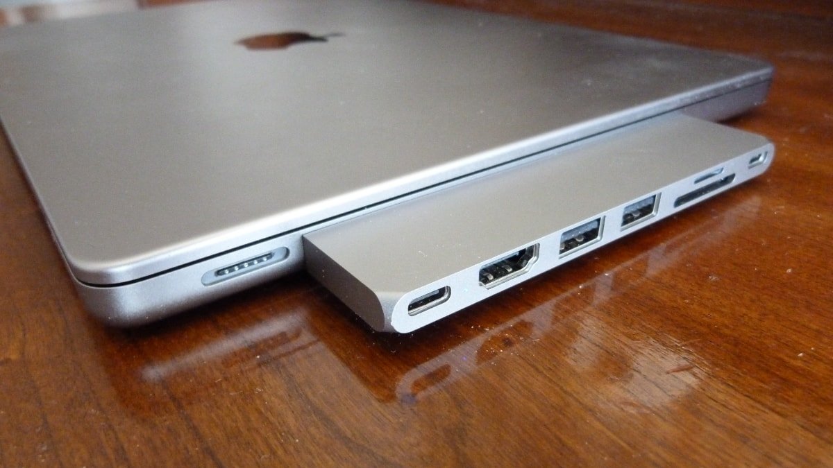 Satechi Pro Slim hub complements 15-inch M2 MacBook Air