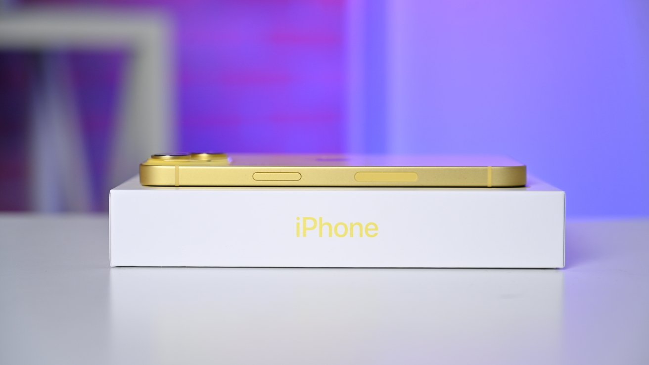 The new 2023 iPhone 14 in yellow