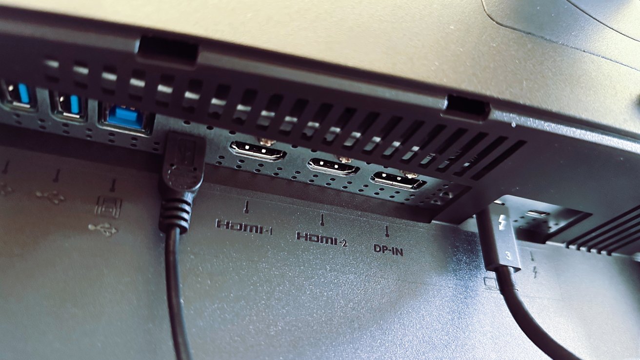 The monitor's ports